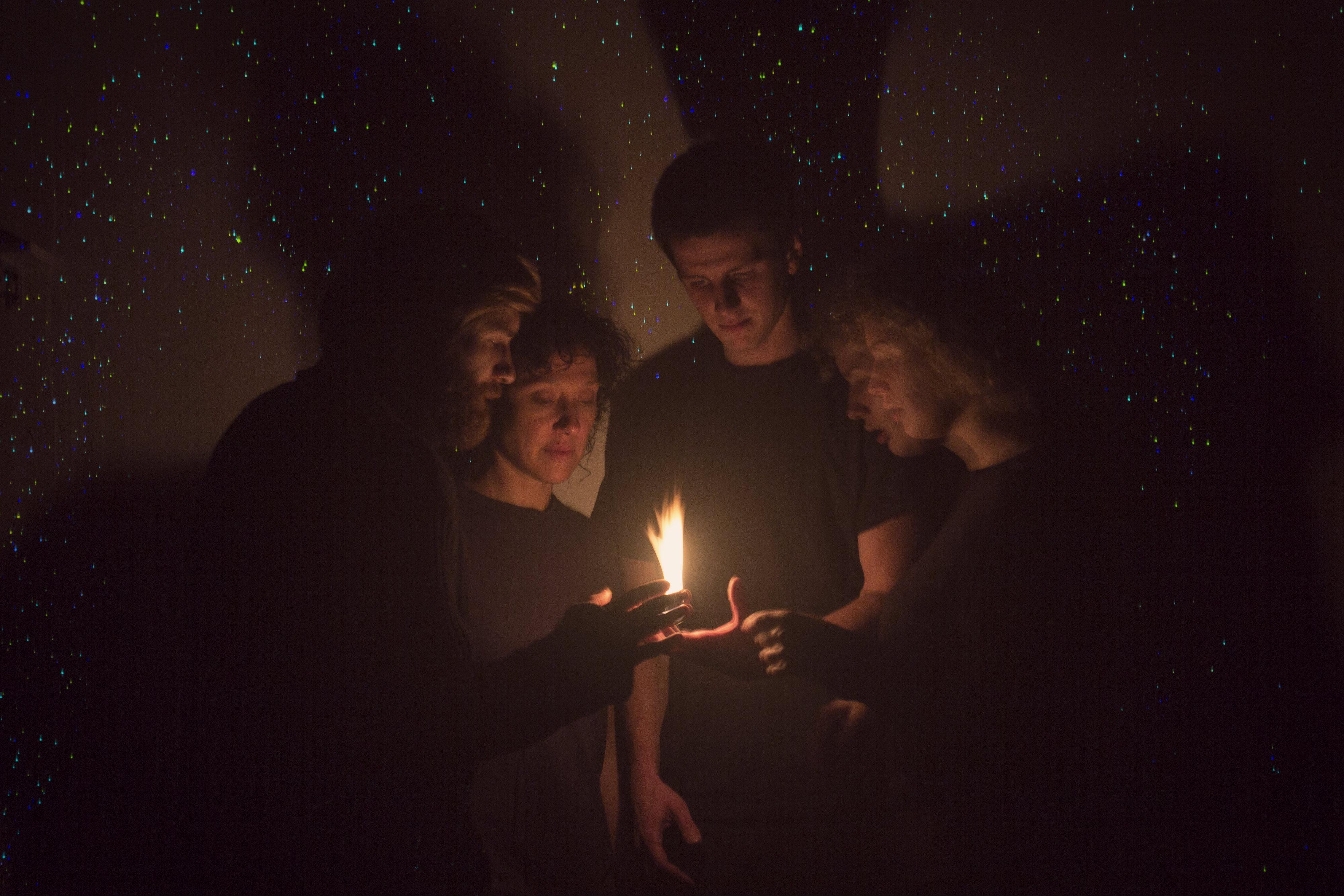 DDT izrādes "Mēness dārzā" publicitātes foto